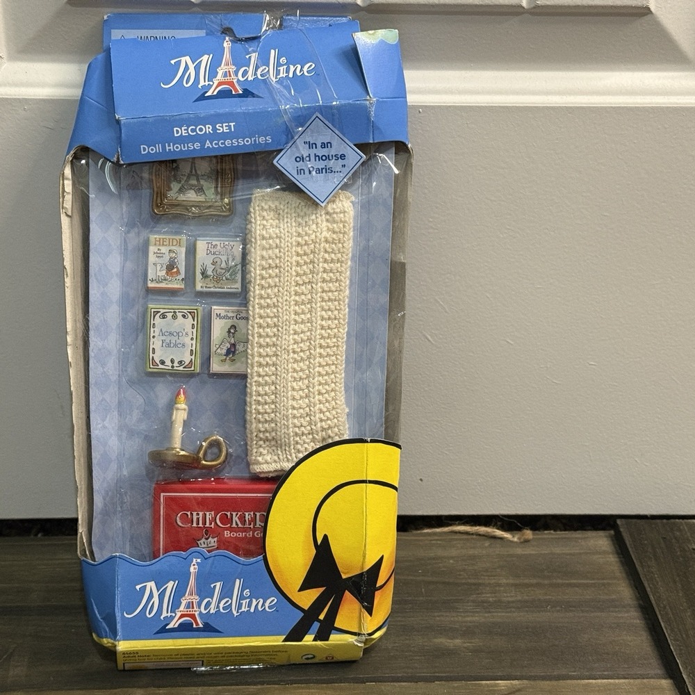 Madeline Doll Old House In Paris Living Room Decor Set‎ 2002 NEW Collectible VTG